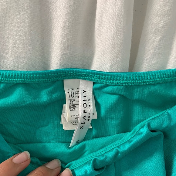 Stunning torquoise bikini set - Picture 2 of 3